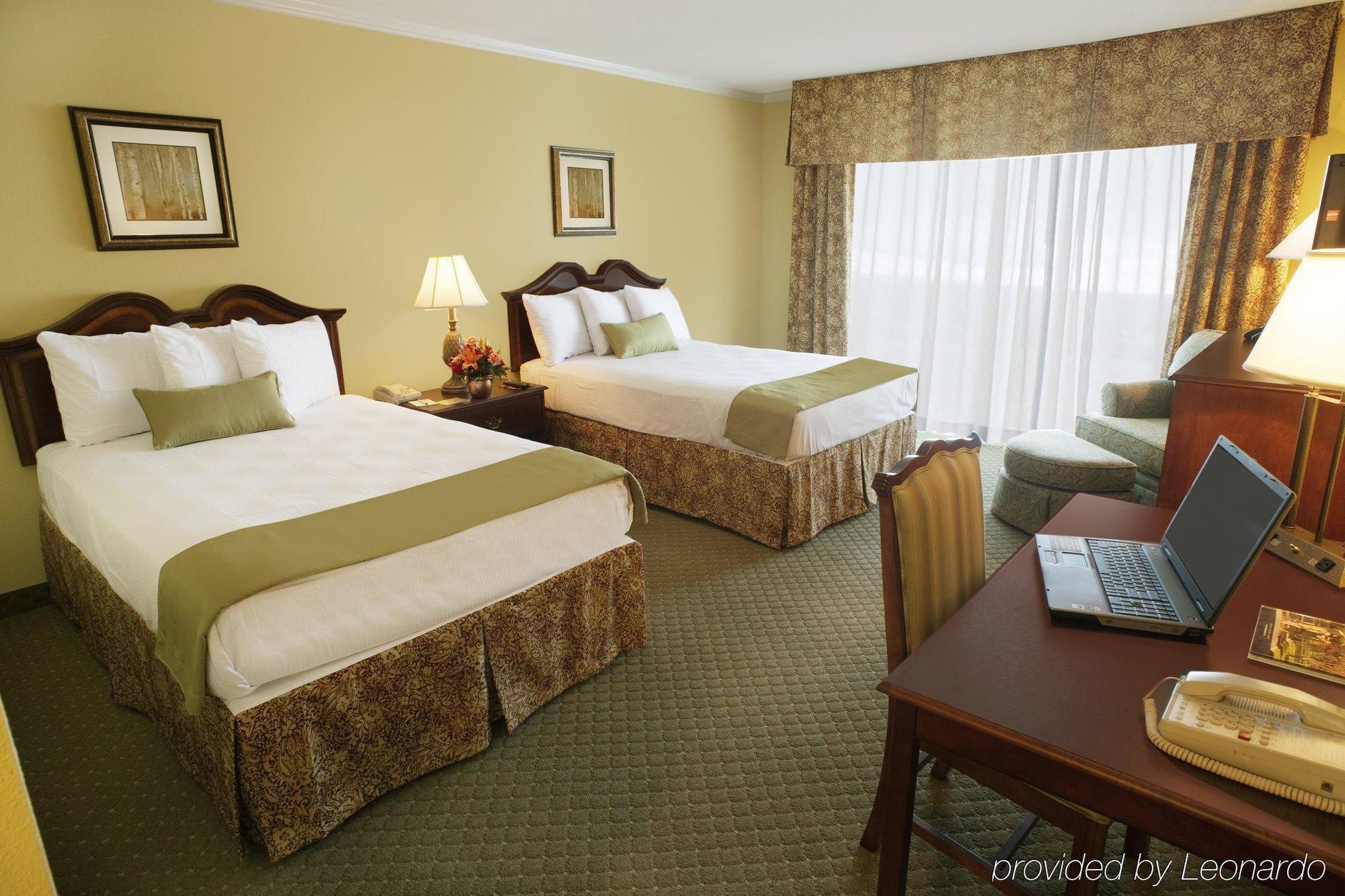 Fredericksburg Hospitality House Hotel Room photo