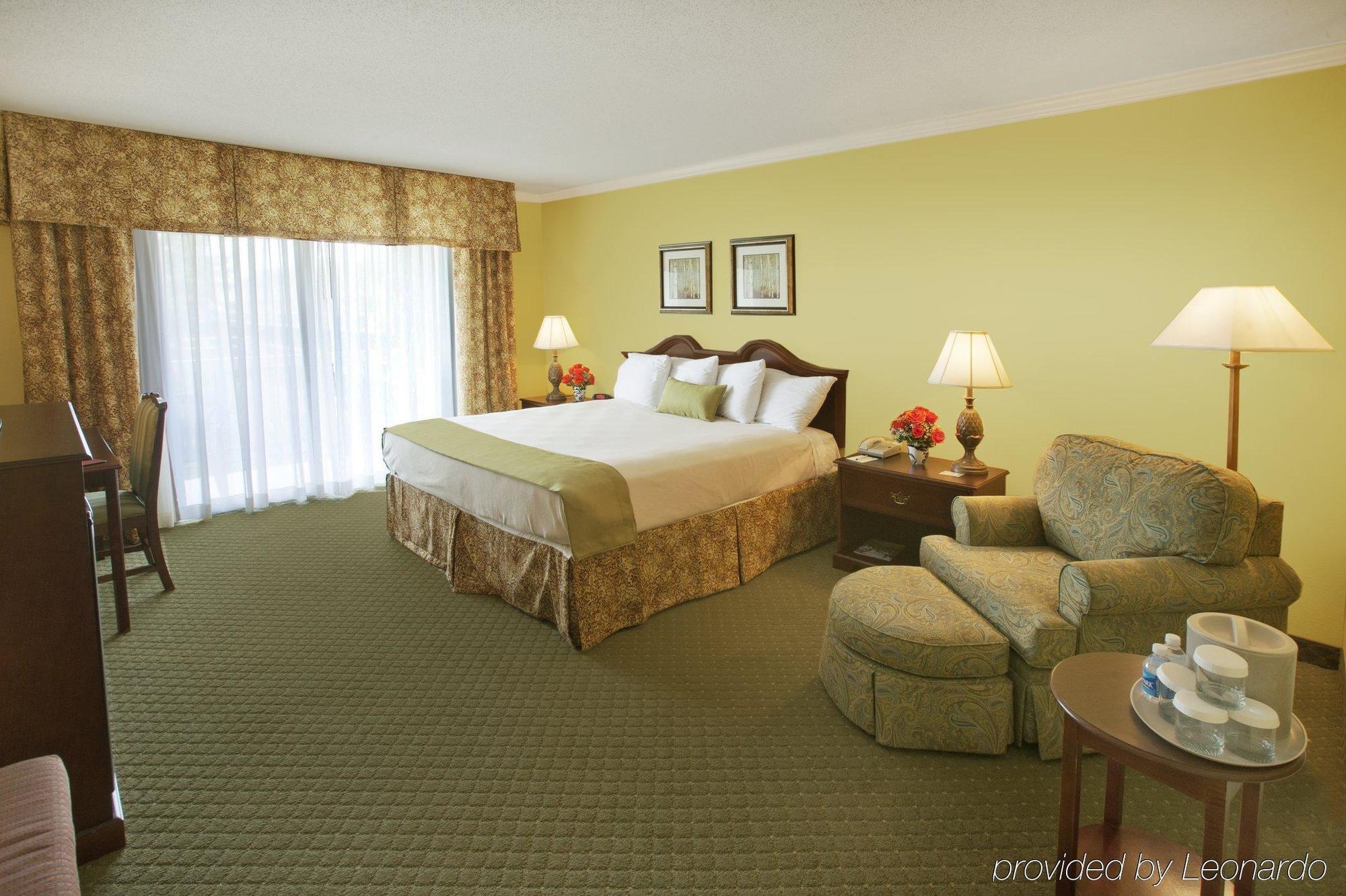 Fredericksburg Hospitality House Hotel Exterior photo